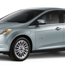 Ford offers solar roof for Focus Electric