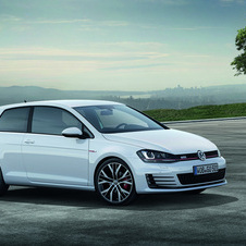 O novo Golf GTI será lançado com duas versões, uma de 217cv e outra de 226cv