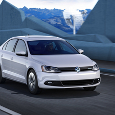 VW electrifies NAIAS with E-Bugster and Jetta Hybrid