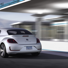 VW electrifies NAIAS with E-Bugster and Jetta Hybrid