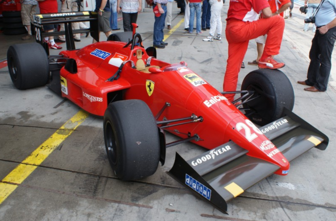 Ferrari F1-87