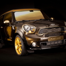 Cavalli hüllte das Exterieur des MINI Paceman in eine exklusive Farbe