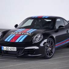 The new limited edition Porsche is equipped with the same 3.8-liters six-cylinder boxer engine of the 911 Carrera S