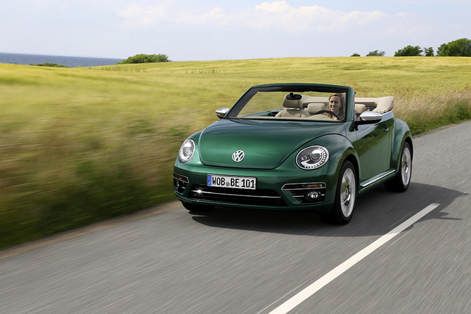 Volkswagen Beetle Cabrio 2.0 TSI DSG R-Line