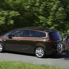 The first and second bikes can weigh up to 30kg each