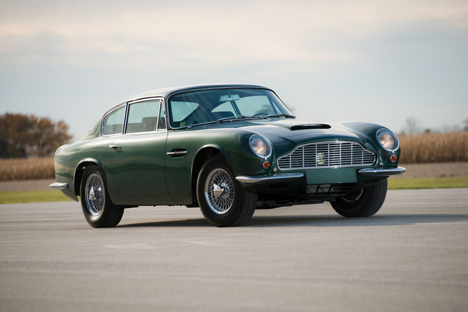 Aston Martin DB6 Vantage Mk II