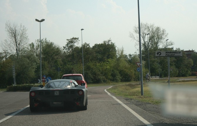 Apanhei o novo Ferrari Enzo / F70 em testes!