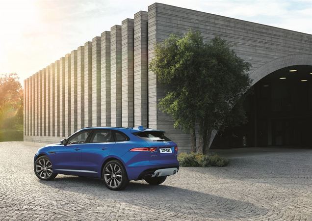 Jaguar F-Pace 3.0L V6 S/C AWD S