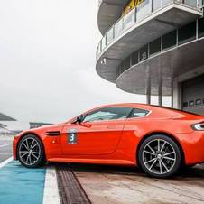 Aston Martin vai ter quatro carros de fábrica a competir na edição deste ano das 24 Horas de Nürburgring