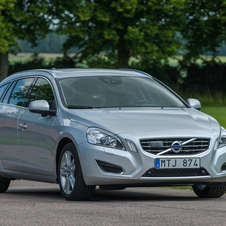 Volvo V60 D4 Momentum Geartronic