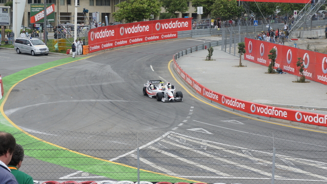 F1 3 seater at the WTCC Porto 2011