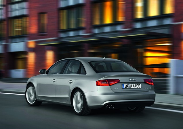 Audi A4 2.0 TDI Attraction