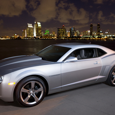 Chevrolet Camaro Coupe LS