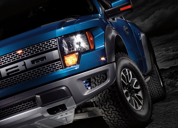 2012 Ford SVT Raptor Gets Torsen Front Differential and Optional Front-Mounted Camera