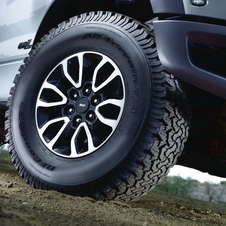 2012 Ford SVT Raptor Gets Torsen Front Differential and Optional Front-Mounted Camera 2012 Ford SVT Raptor Gets Torsen Front Differential and Optional Front-Mounted Camera