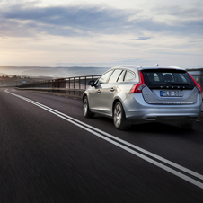 Volvo startet Produktion des weltweit ersten Diesel-Plug-in-Hybrid