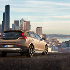 Volvo Lance La V40 Cross Country à Paris