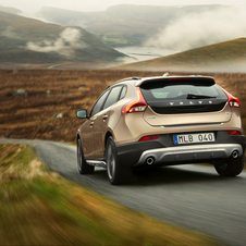 Volvo Lance La V40 Cross Country à Paris