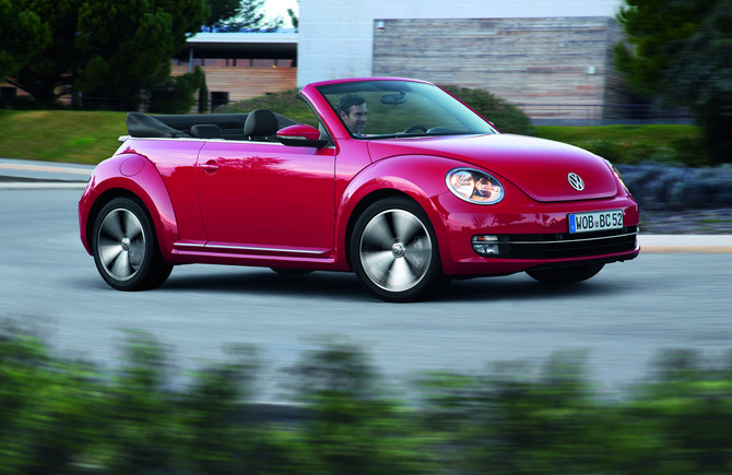 Volkswagen Beetle Cabrio 2.0 TSI DSG Sport