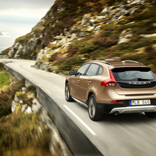 Volvo Lance La V40 Cross Country à Paris