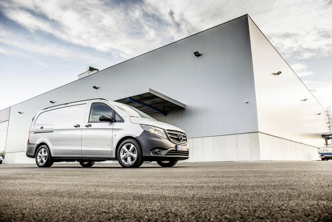 Mercedes-Benz Vito 6L Standard 119BlueTEC/32