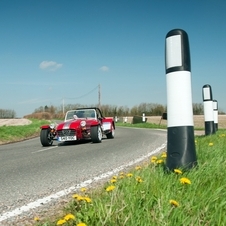 Caterham comprou os direitos de produção do Lotus Seven há 40 anos