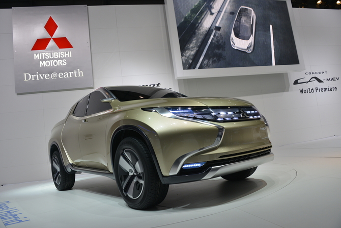 Mitsubishi GR-HEV Concept