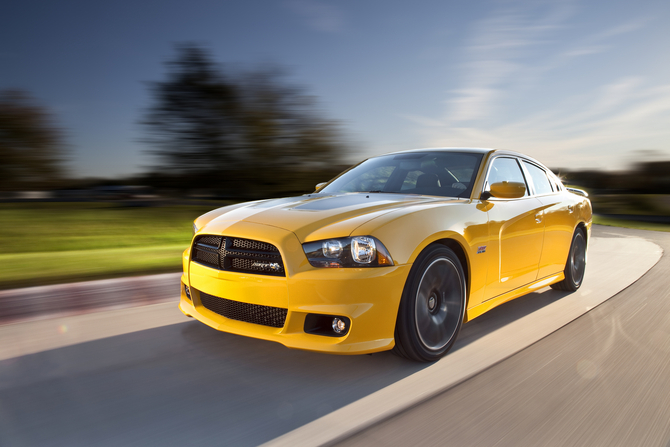 Dodge Preps New Charger SRT8 Super Bee for 2012