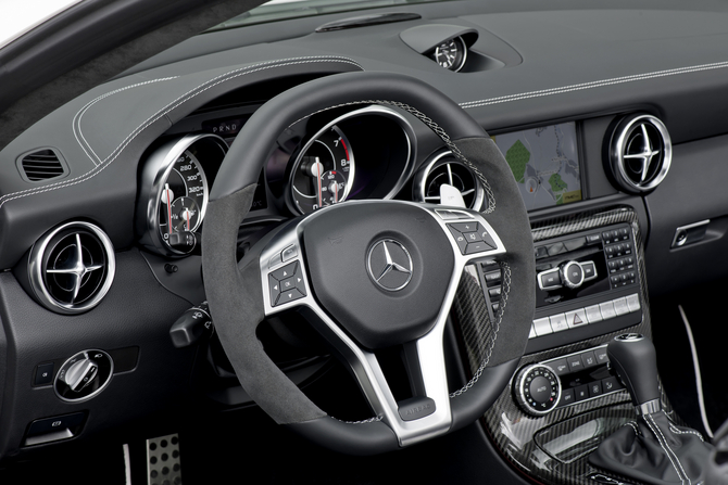 New SLK 55 AMG Hopes to Blend High Power and High Efficiency