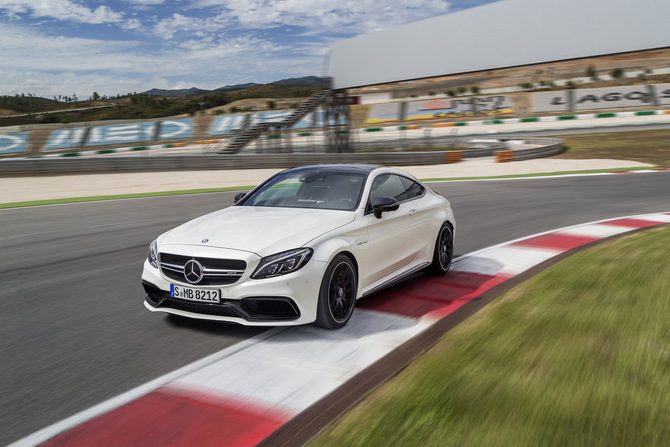 It is equipped with the same bi-turbo V8 4.0-liter petrol engine  from the C63 sedan and station wagon