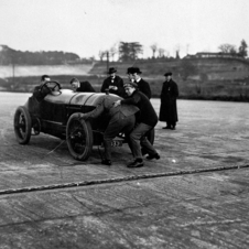 Este era o carro mais rápido do mundo na altura