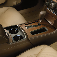 Chrysler's New Flagship: the 300 Luxury Series Sedan Chrysler's New Flagship: the 300 Luxury Series Sedan