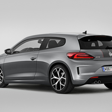 The Scirocco maintains an identical performance to the standard version with an acceleration from 0 to 100km/h in 6.5 seconds