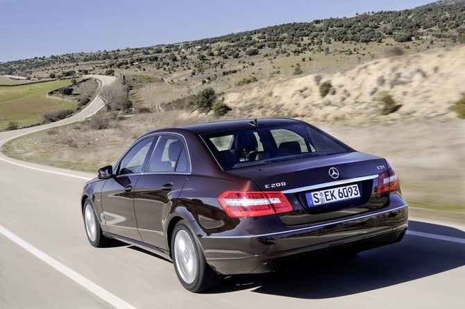 Mercedes-Benz E 200 CDI BlueEFFICIENCY