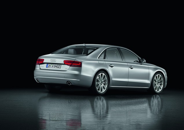 Audi A8 4.2 V8 TDI 350cv quattro