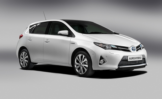 Toyota irá disponibilizar o novo Auris nas versões híbrida, gasolina e diesel