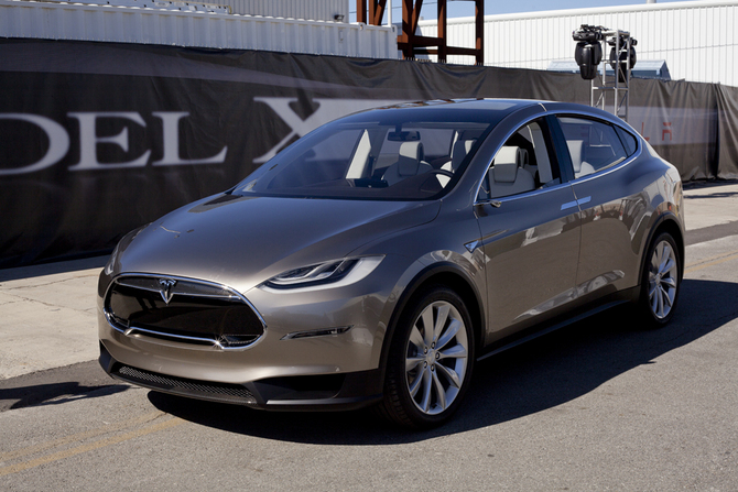 Tesla Debuts Model X: the Gullwing Crossover