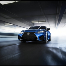 The GS F is equipped with a 5.0 V8 engine with 473hp and 527Nm of torque