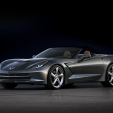 O novo Corvette Convertible mantém o motor da versão coupé