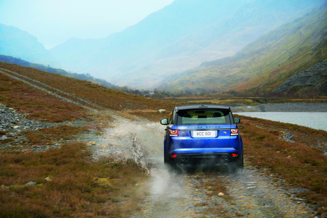 The Range Rover Sport SVR can accelerate from 0 to 100 km/h in just 4.7 seconds and reach a maximum speed of 260 km/h speed