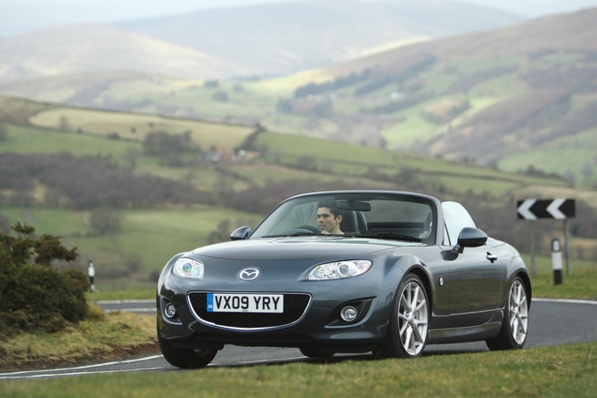 Mazda MX-5 Coupé Cabriolet 1.8i SE