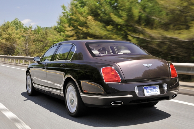 Bentley Continental Flying Spur Sedan