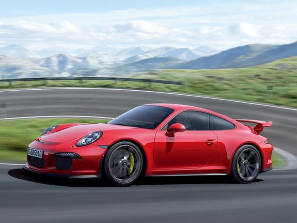 Primeiras imagens do Porsche 911 GT3