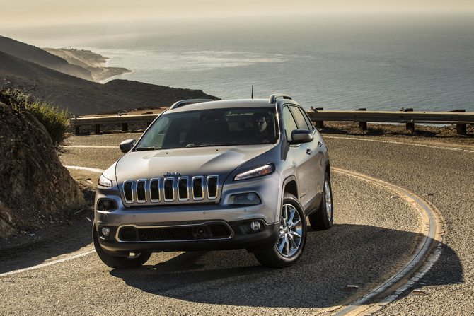 A Jeep admite a necessidade de baixar as emissões de CO2 e aumentar a eficiência dos seus modelos