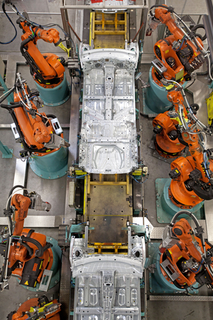 Mercedes On Track to be #1 Premium Auto Brand by 2020 Mercedes On Track to be #1 Premium Auto Brand by 2020