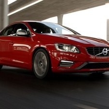 O V40, incluindo a variante Cross Country, é o segundo modelo mais vendido