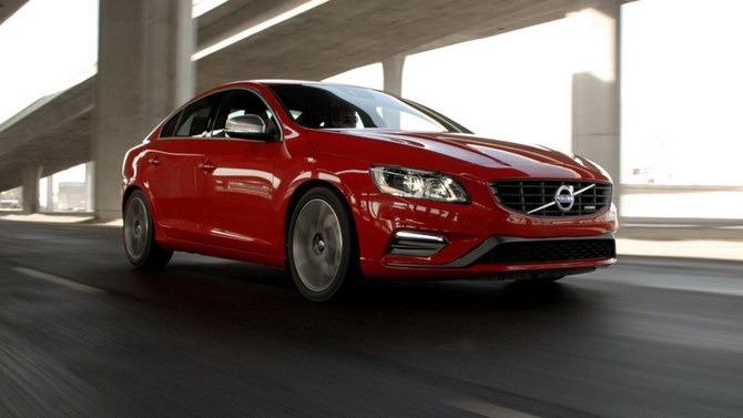 The V40, including the Cross Country model, is the second bestselling model The V40, including the Cross Country model, is the second bestselling model