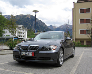 330i