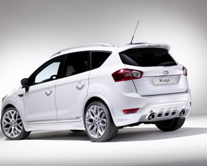 Kuga 2.5 Turbo Titanium 4x4