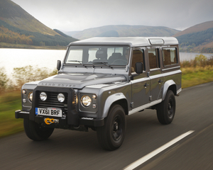 Defender 2.2D County Station Wagon